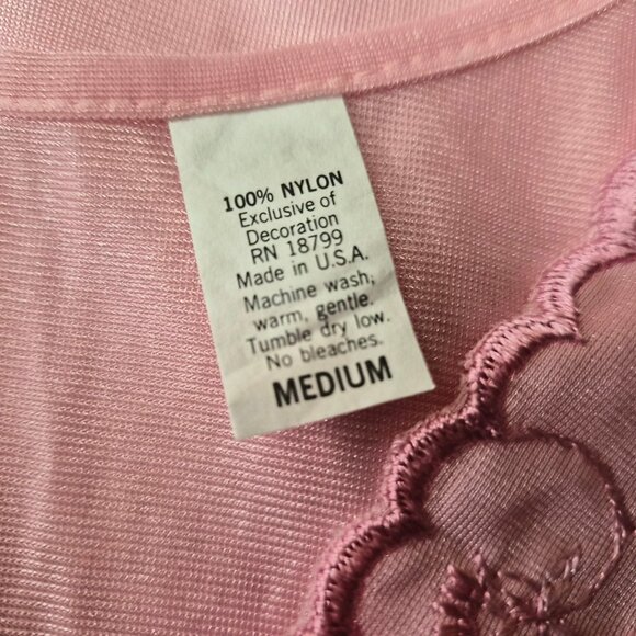 VTG Pink Nylon Full Slip Nightgown M USA Embroidered Front Barbiecore Photo Shoo - Picture 5 of 6